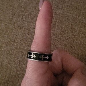 Stainless steel unisex cross ring